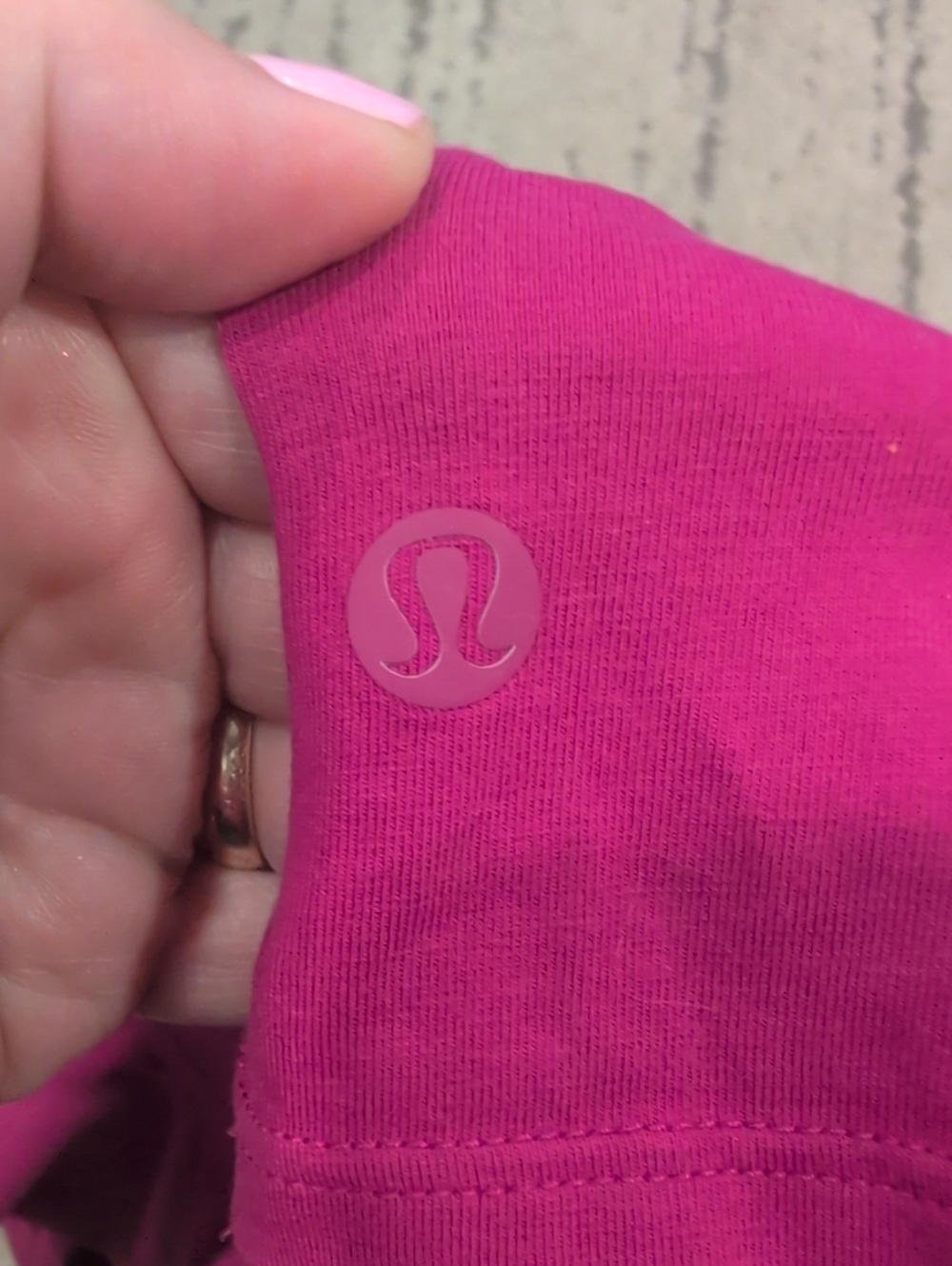 RARE Lululemon LA Keyhole Reversible Long Sleeve Ripened Raspberry - Picture 7 of 7